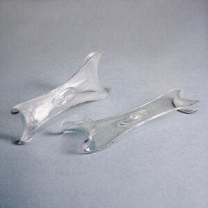 070052 RETRACTOR LABIAL DOBLE EXTREMO 2u. — Innvori Dental