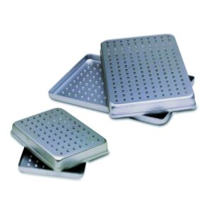 070445 BANDEJA PERF. INST. PLATA 290x190mm. — Innvori Dental