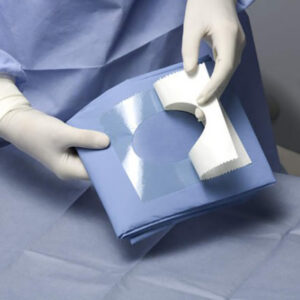 PAÑO FENESTRADA Y ADHES. 75x90 50u. 12T136200 — Innvori Dental